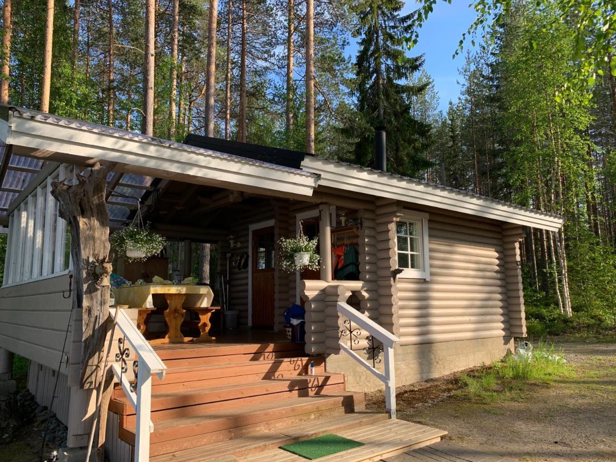 Upea Hiekkaranta Moekki Villa Ahtari Exterior photo